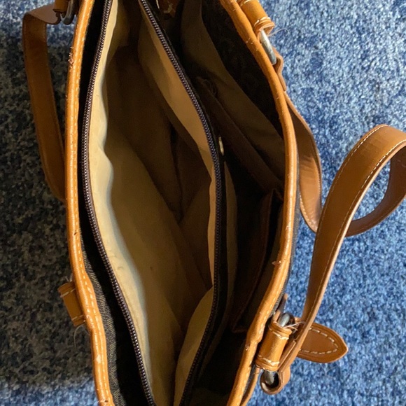 Gianni Bernini Signature Brown Tote - Picture 13 of 16